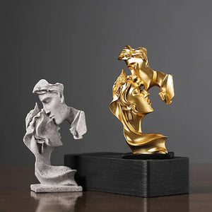 Lovers Statue Figurine Kissing Posture Model