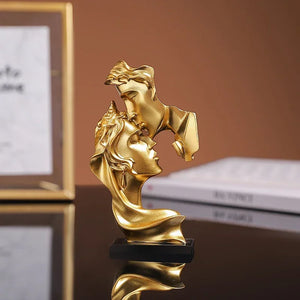 Lovers Statue Figurine Kissing Posture Model